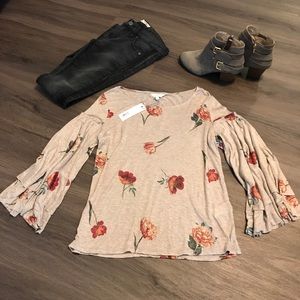 Lucky Floral Ruffle Top ♡